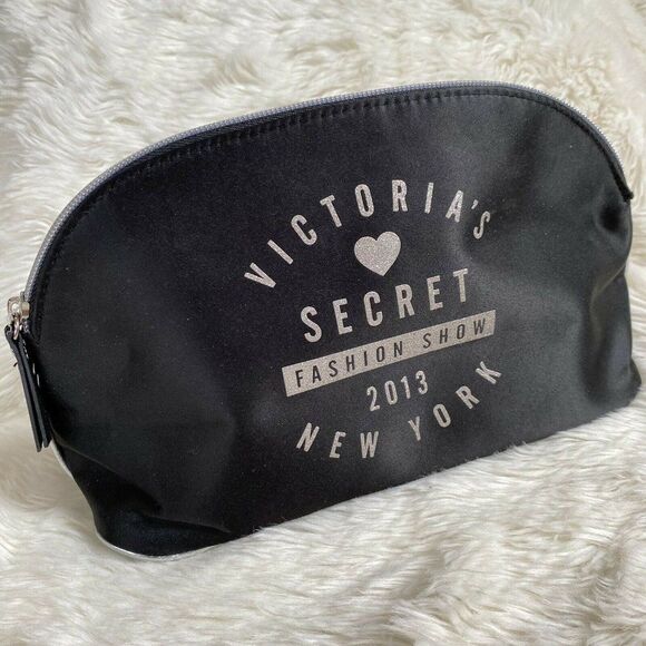 Victoria's Secret Handbags - Victoria's Secret Pouch Fashion Show 2013 Cosmetic Organizer Case Black Bag VS